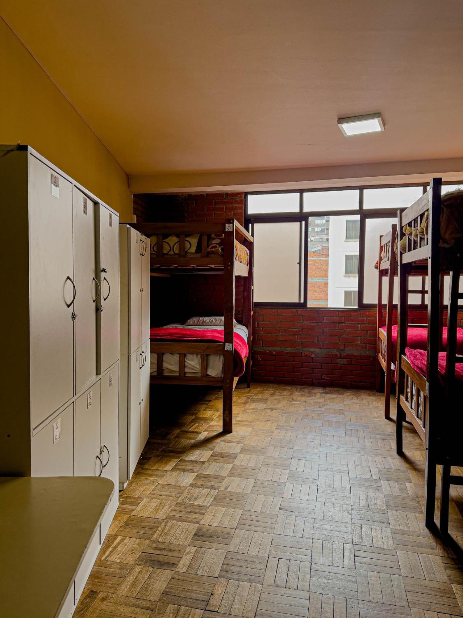 Lobo Hostel La Paz Exterior photo