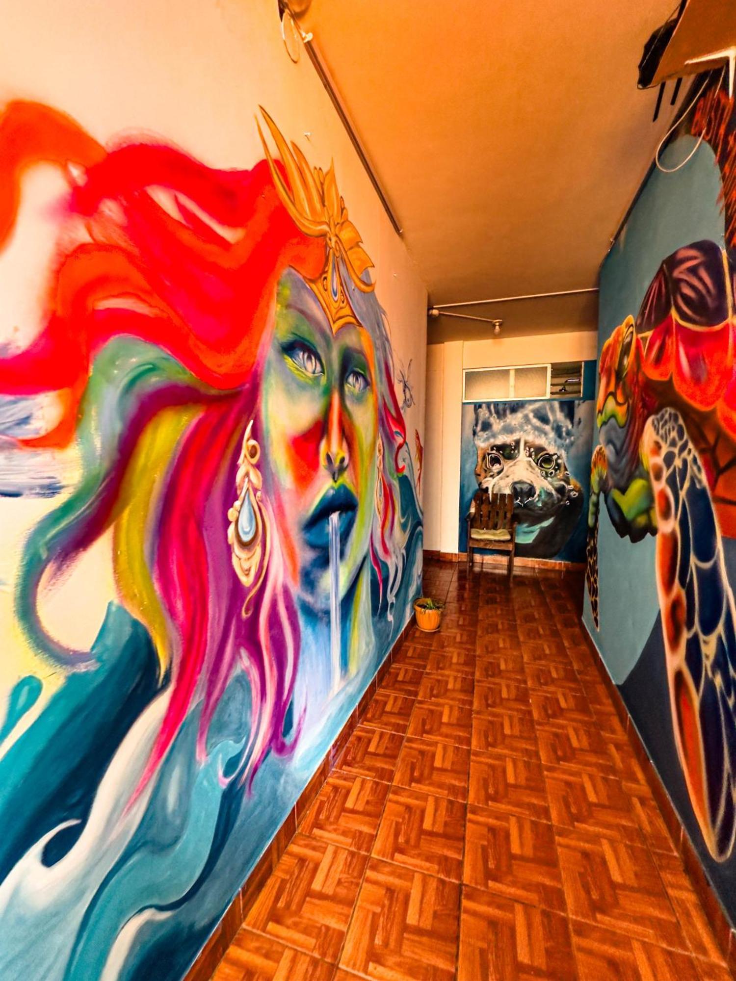 Lobo Hostel La Paz Exterior photo